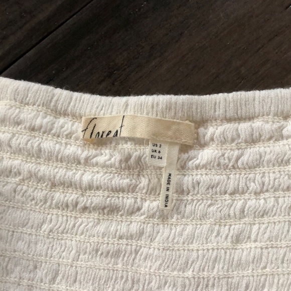 Beautifully detailed halter top - Picture 4 of 5